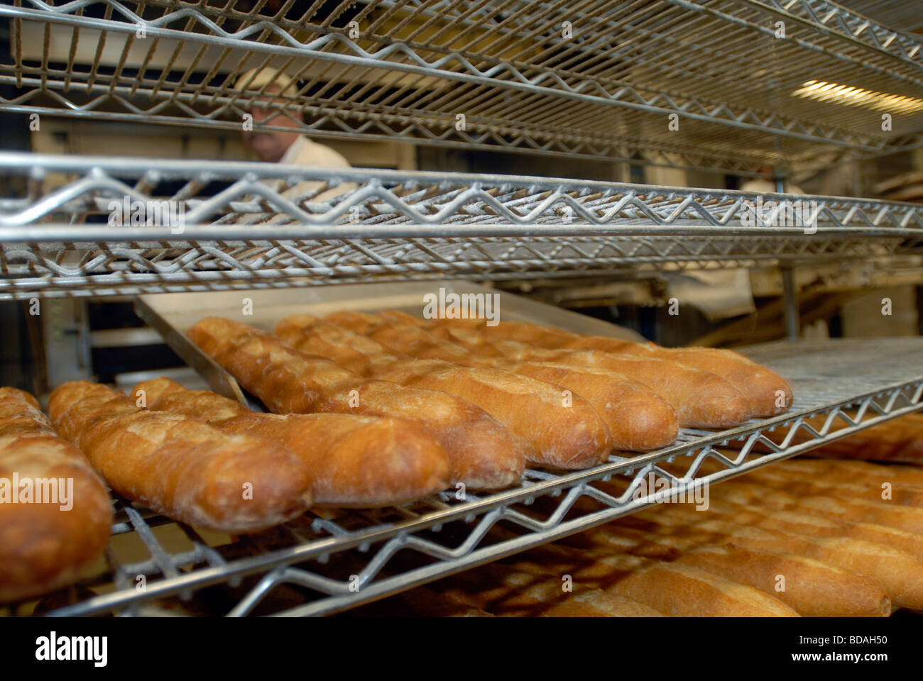 Arbeitnehmer bei Amy s Brot im Chelsea Market in New York Stockfoto