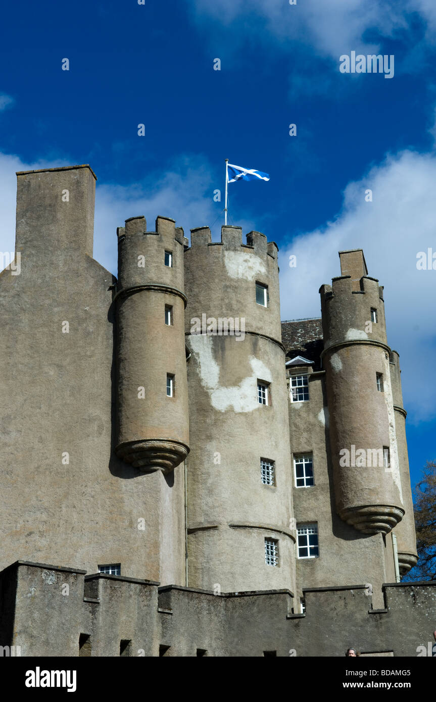 Braemar Castle unter der Flagge Stockfoto