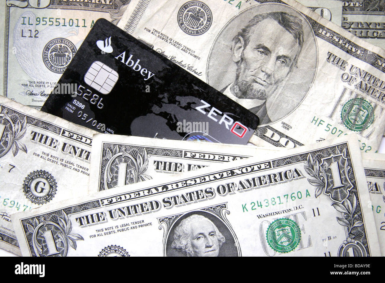 Abtei Null Kreditkarten und US-Dollar Stockfoto