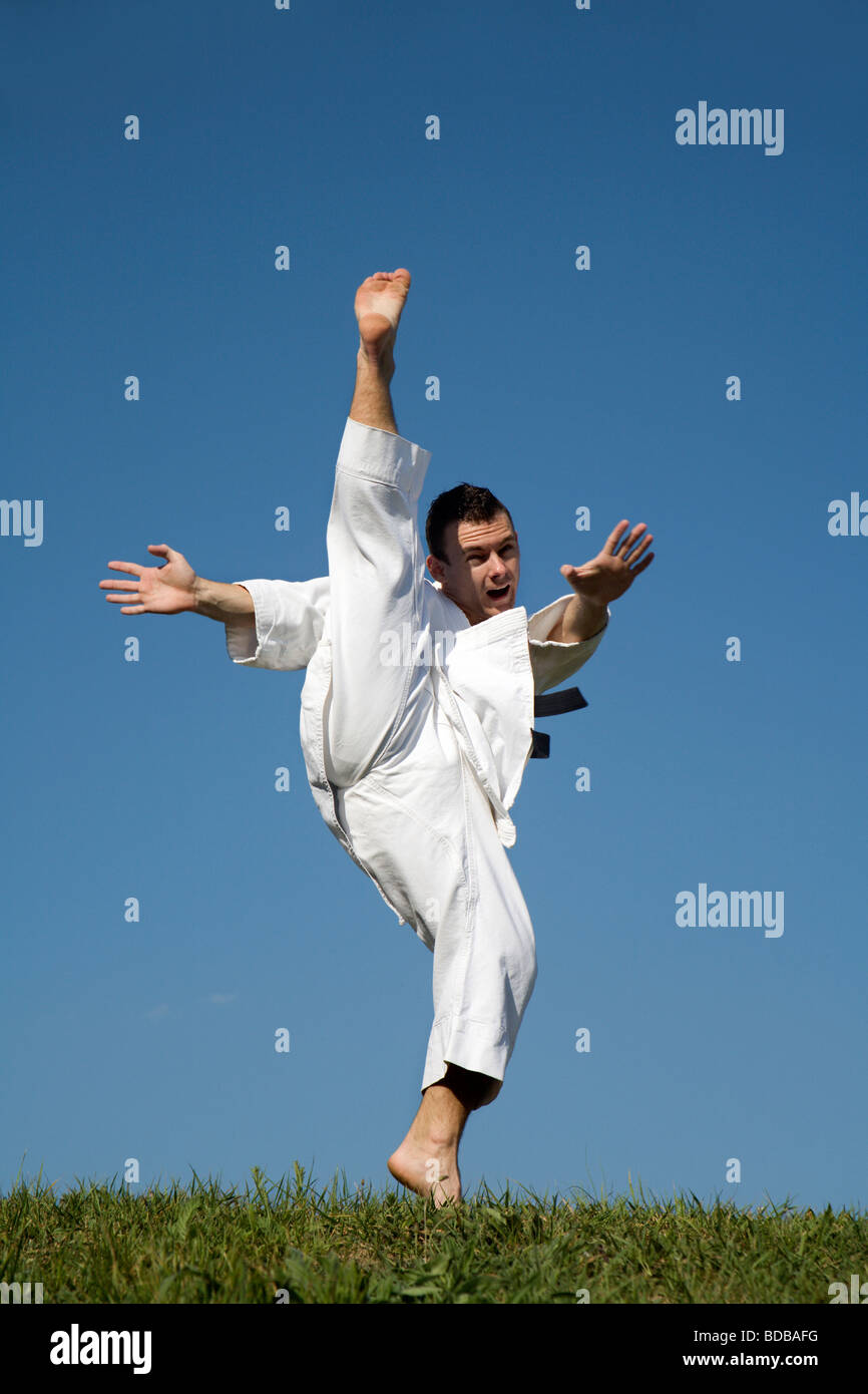 Weltmeister der Karate - Kata - kick Stockfoto