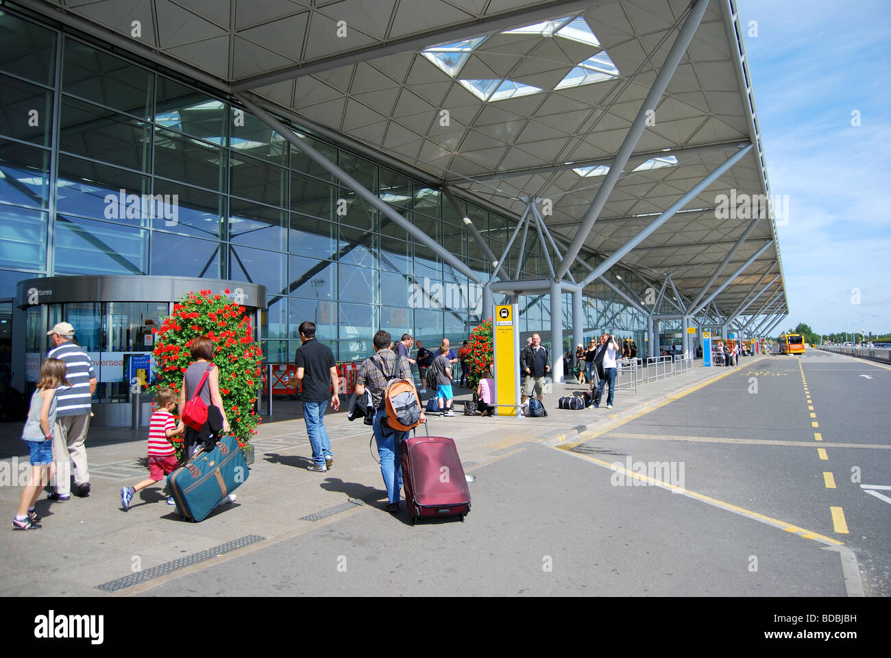 Terminal Abflug-Ebene, London Stansted Airport, Stansted Mountfitchet, Essex, England, Vereinigtes Königreich Stockfoto