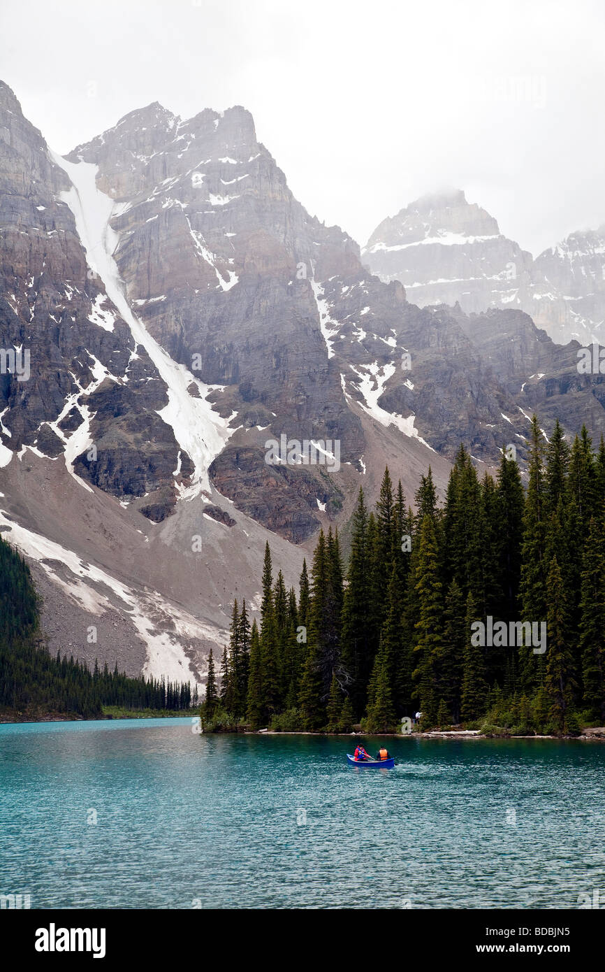 Moraine Lake im Banff Nationalpark in den Rocky Mountains Alberta Kanada Nordamerika Stockfoto