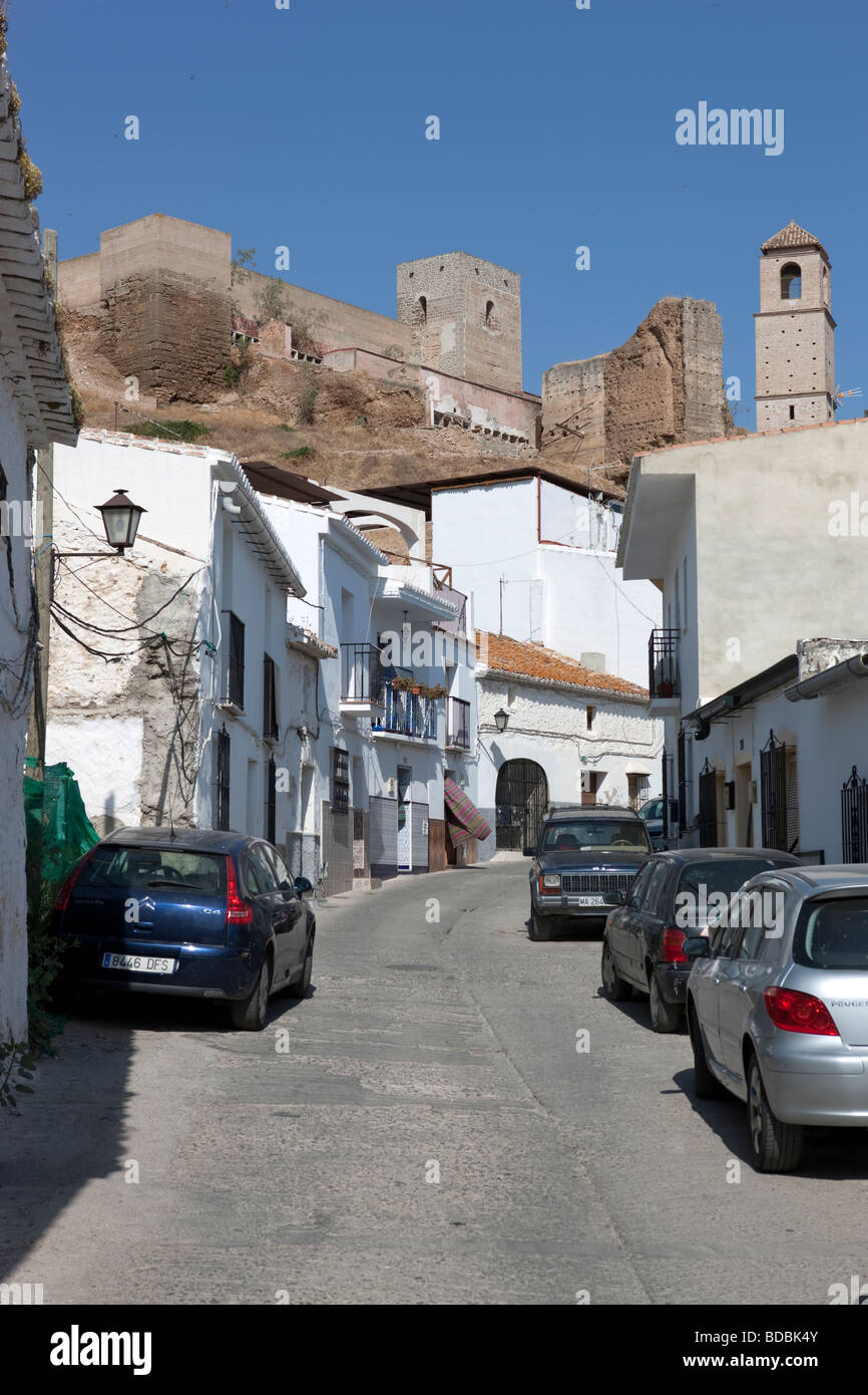 Weiße Dorf Alora und Castilo Arabe... Malaga. Valle del Sol Andalusien. Spanien. Europa Stockfoto