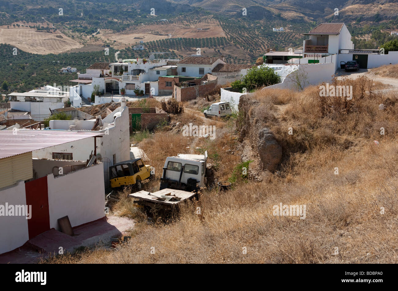 Blick auf das weiße Dorf Alora. Malaga. Costa del Sol Andalusien. Spanien. Europa Stockfoto
