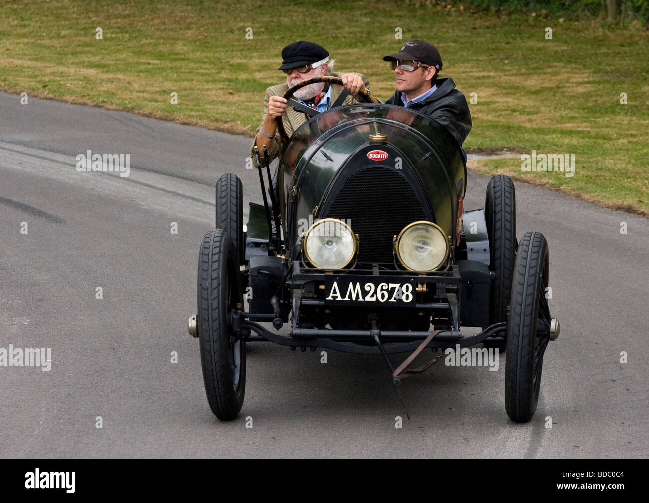 1912 Bugatti Type 16 Kettengetrieben GP Racer, beim Goodwood Festival of Speed, Sussex, UK. Fahrer: Gerald Batt. Stockfoto