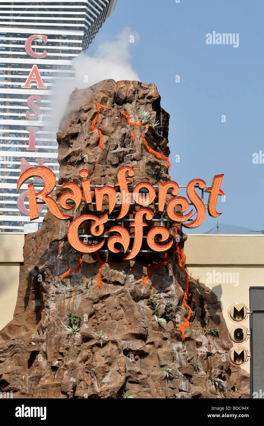 Rainforest Cafe - Attraktionen auf dem Clifton Hill, Niagara, Ontario Stockfoto