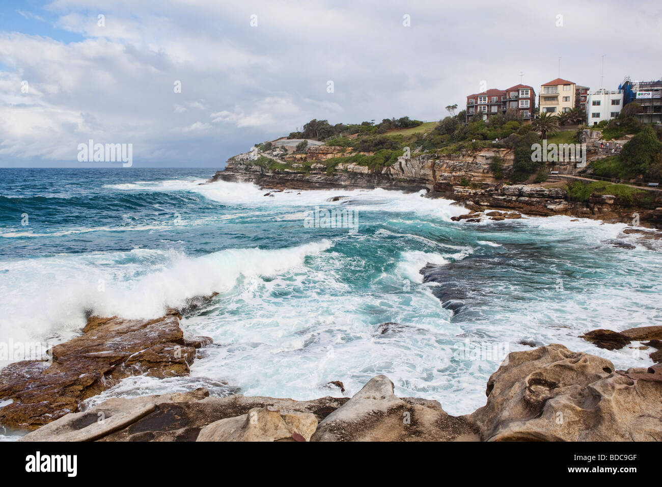 Sydney-Küste entlang der Spaziergang entlang der Küste von Bondi Beach Stockfoto