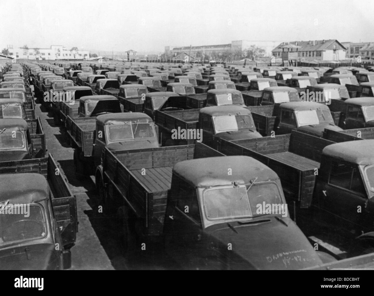 Geografie/Reisen, Russland, Industrie, LKWs, Bahnhof Stalingrad, 1950er Jahre, Stockfoto