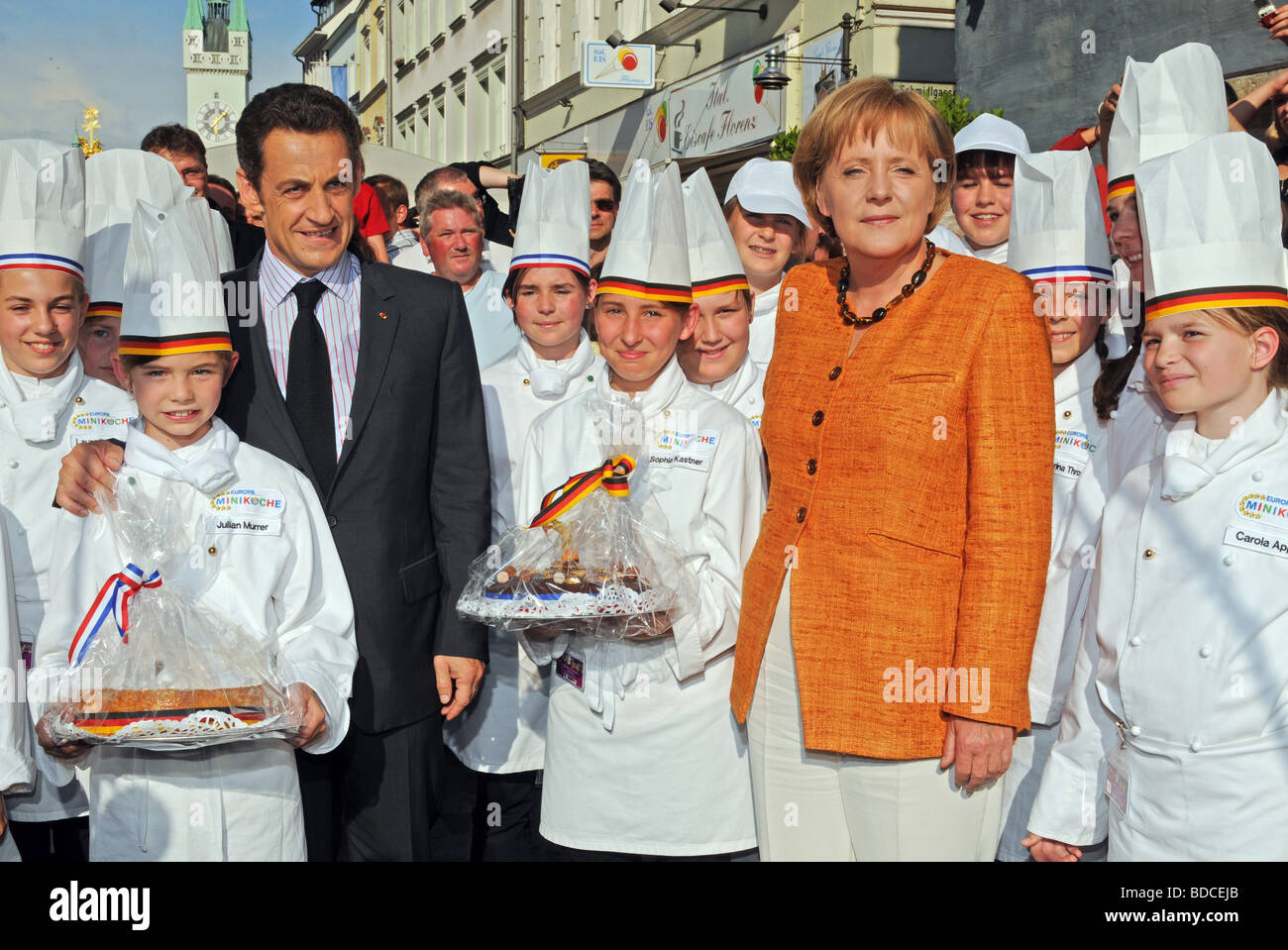 Merkel, Angela, * 17.7.1954, deutscher Poliker (CDU), Kanzlerin, halbe Länge, mit Nikolas Sarkozy, Deutscher - französischer Ministerrat, Straubing, Deutschland, 9.6.2008, Stockfoto