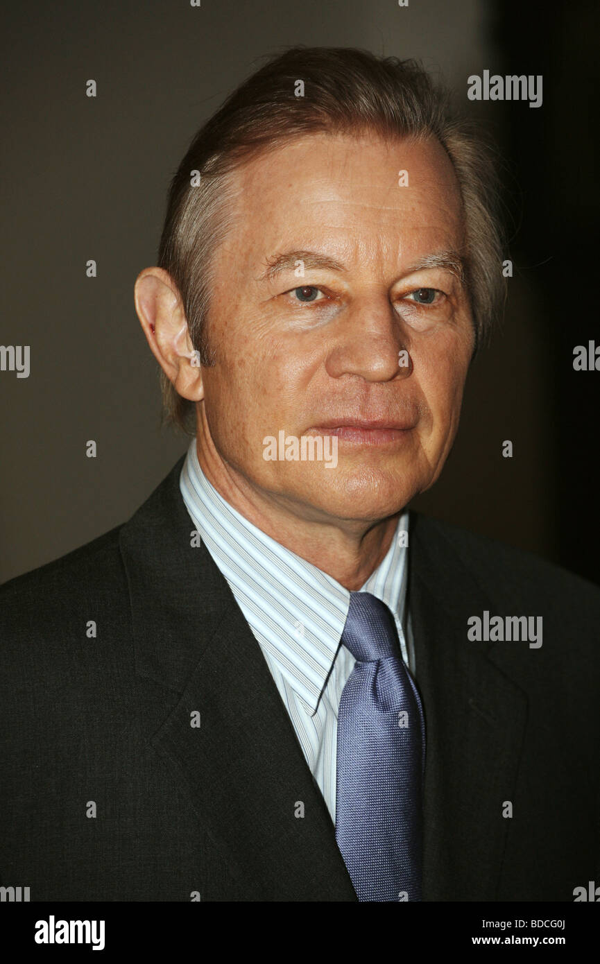 York, Michael, * 27.3.1942, britischer Schauspieler, Porträt, Fotoruf zur Rosamunde Pilcher tv-Serie "Four Seasons", "Sammer in Endellion" und "Herbststürme", Hamburg, 14.11.2008, Stockfoto