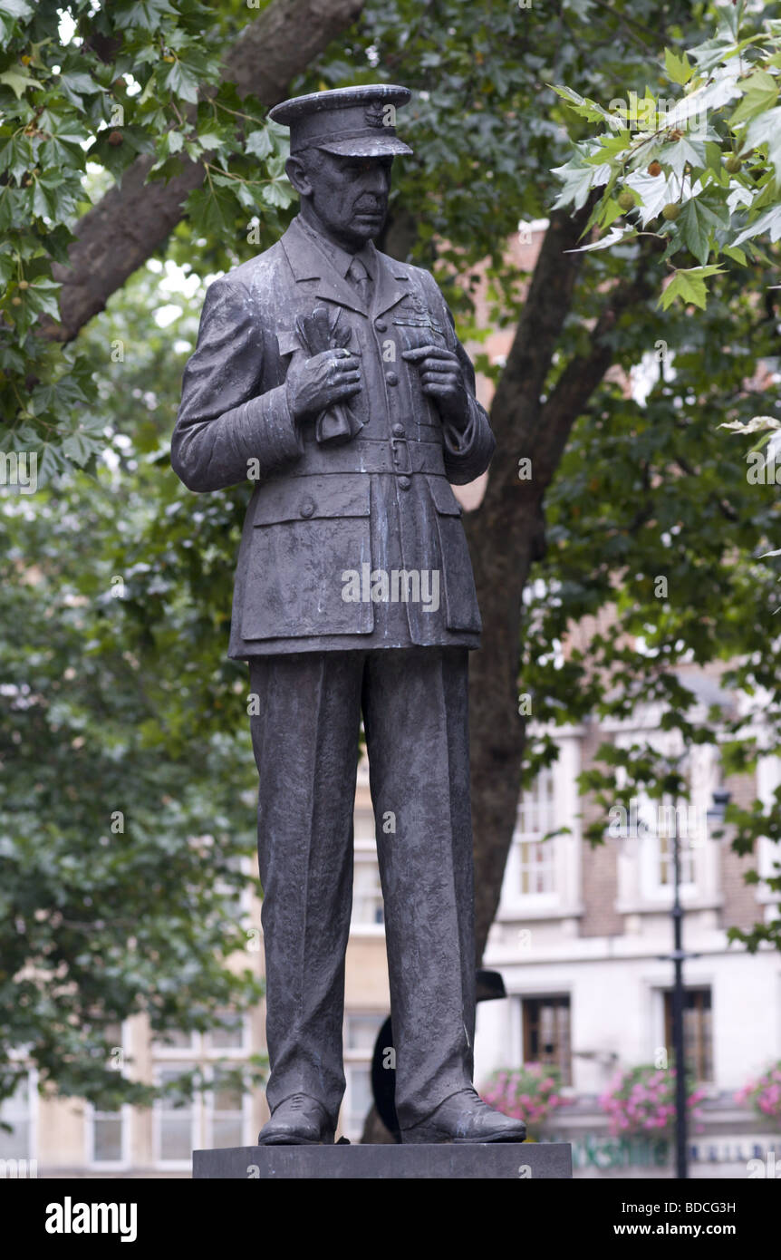 Dowding, Hugh Caswell Tremenheere, 24.04.1882-15.02.1970, Baron, britischer Offizier, volle Länge, Statue, London, Stockfoto