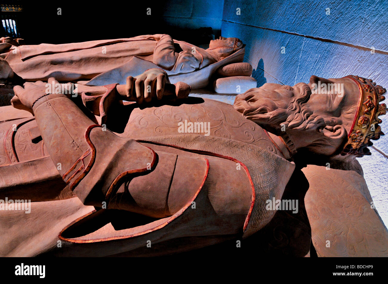 Spanien, Jakobsweg: Gräber im Royal Pantheon in der Crypta des Klosters Santa Maria la Real in Nájera Stockfoto