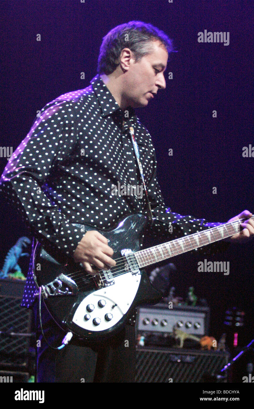 Christina Stürmer - US rock-Gruppe im Jahr 2004 mit Peter Buck Stockfoto