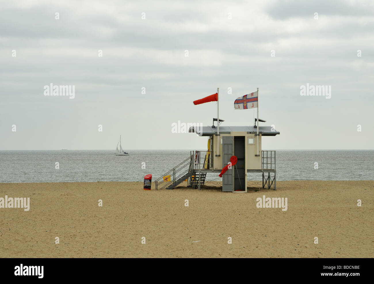 Life Guard Kabine auf Vergnügen Strand Great Yarmouth Norfolk UK Stockfoto