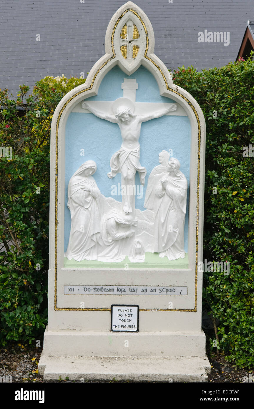 12. Station der Kreuz, Basilika, die Knock, Irland: Jesus stirbt am Kreuz Stockfoto