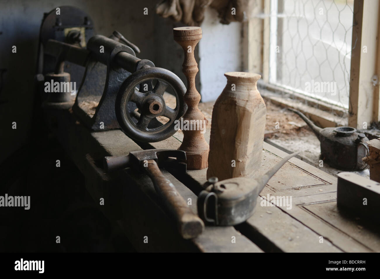 Altmodische Holz Drehbank und tools Stockfoto