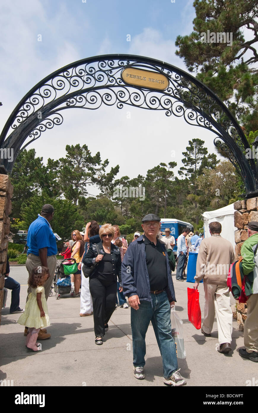 Die Autos und Andrang beim Concours d ' Elegance. Stockfoto
