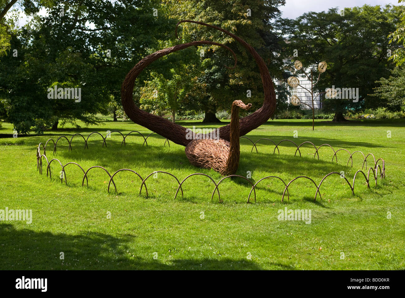 Moderne Kunst Skulptur an die Royal Botanical Gardens in Kew, London Stockfoto