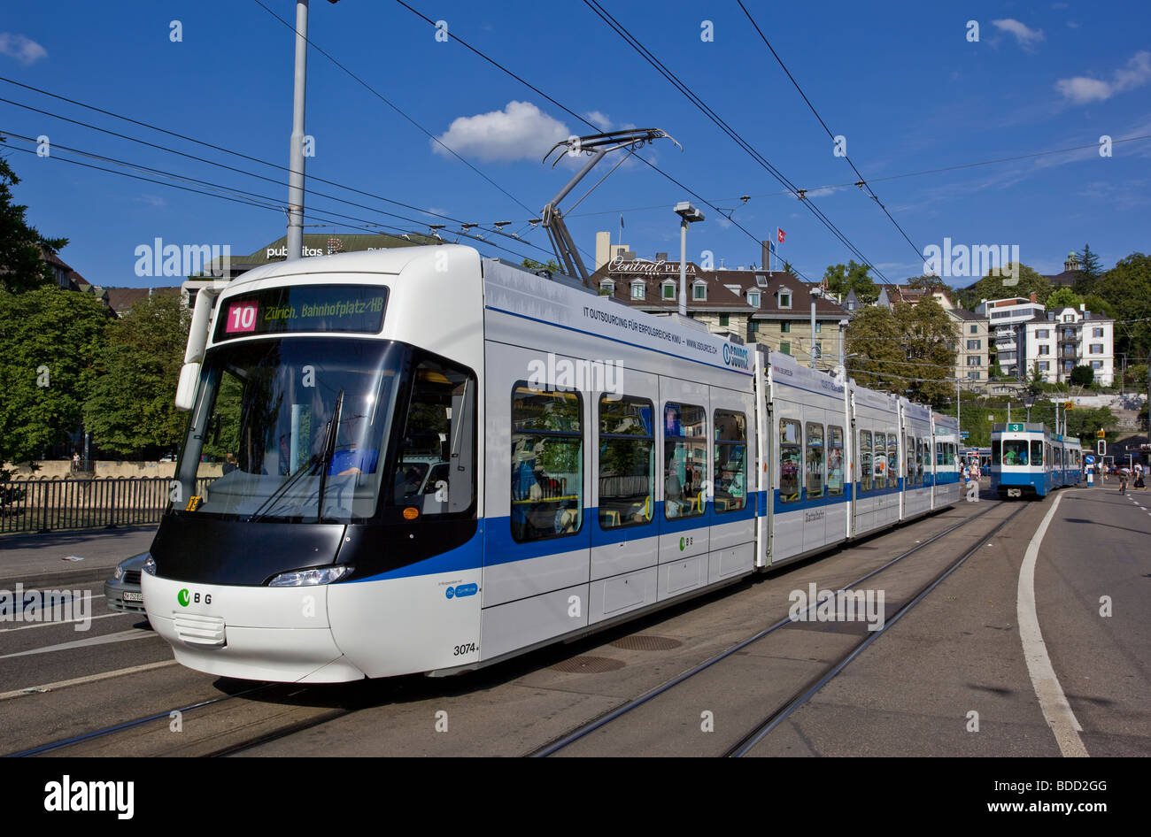 Zurich Tram On Street Switzerland Stockfotos und -bilder Kaufen - Alamy