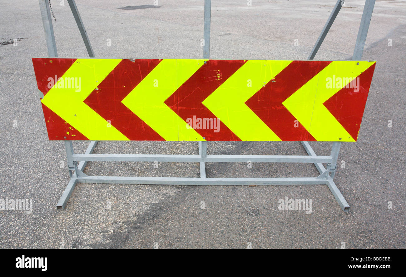 bunte Pfeil Schilder an Baustellen Stockfoto