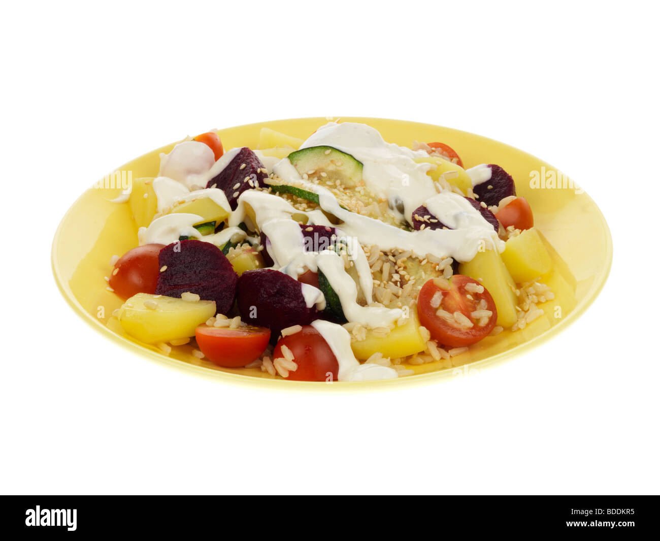 Brauner Reissalat mit Aioli Dressing Stockfoto