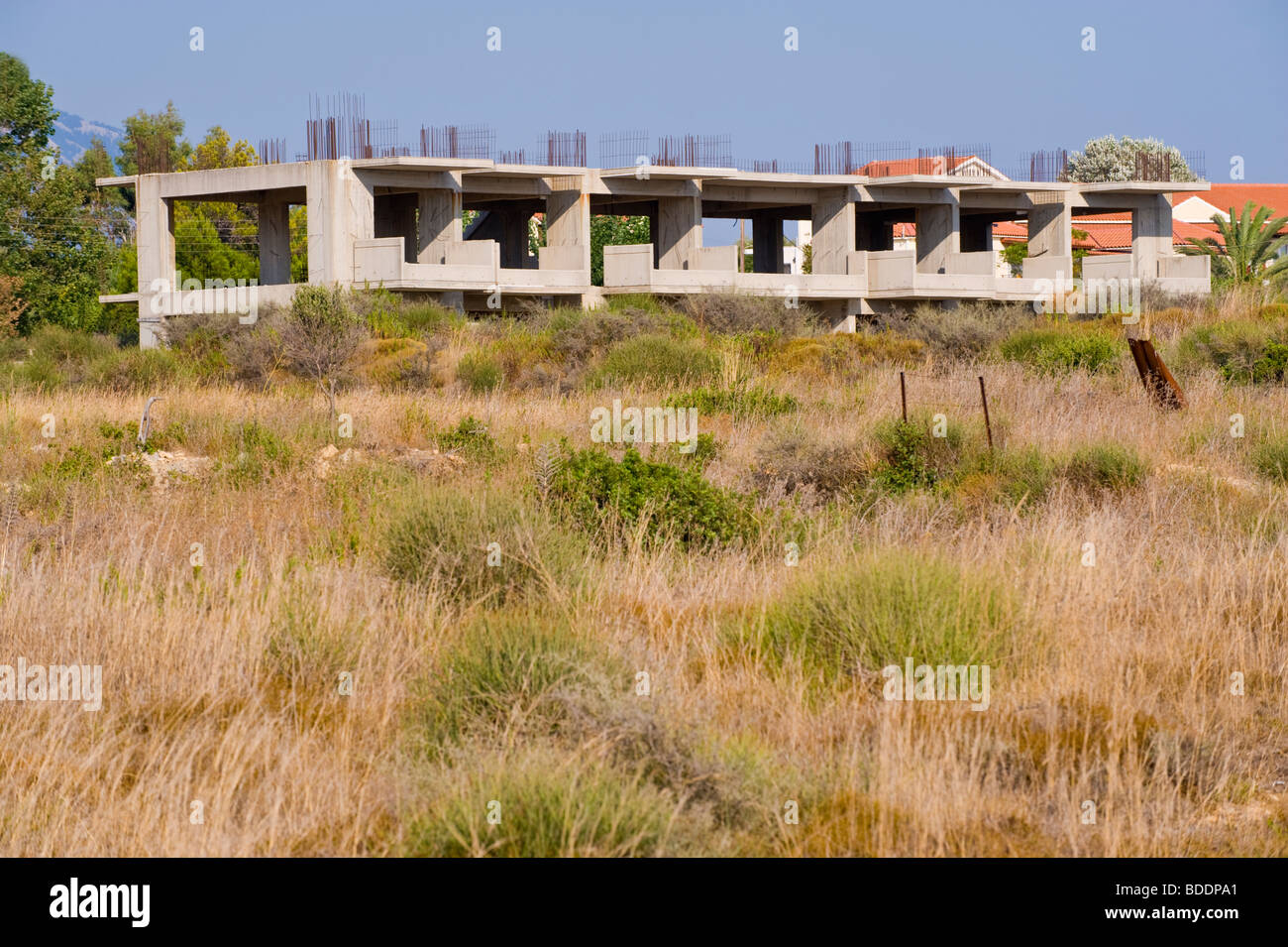 Wohnungen im Bau am Ammes Beach auf der griechischen Mittelmeer Insel von Kefalonia Griechenland GR Stockfoto