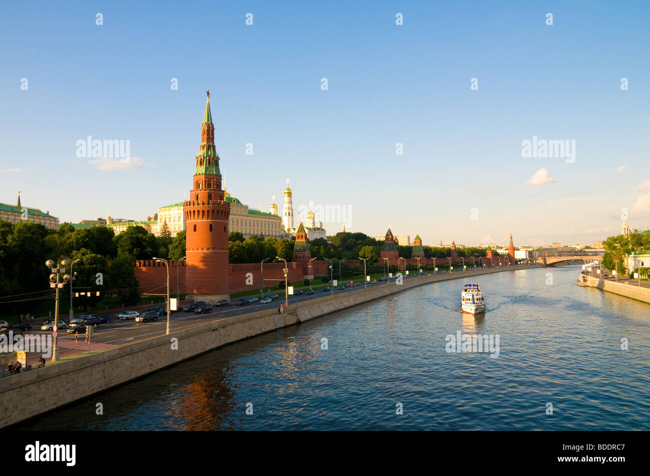 Ein Damm der Moskauer Kreml ist in Russland Stockfoto