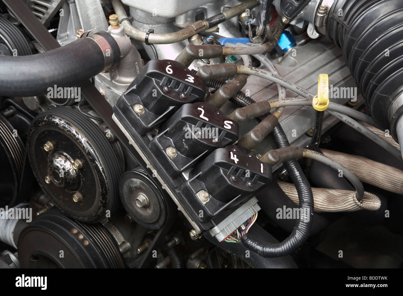 Zündung Spule Packs und Zündkerze führt auf einer australischen Holden V6 Engine verwendet für den motorsport Stockfoto