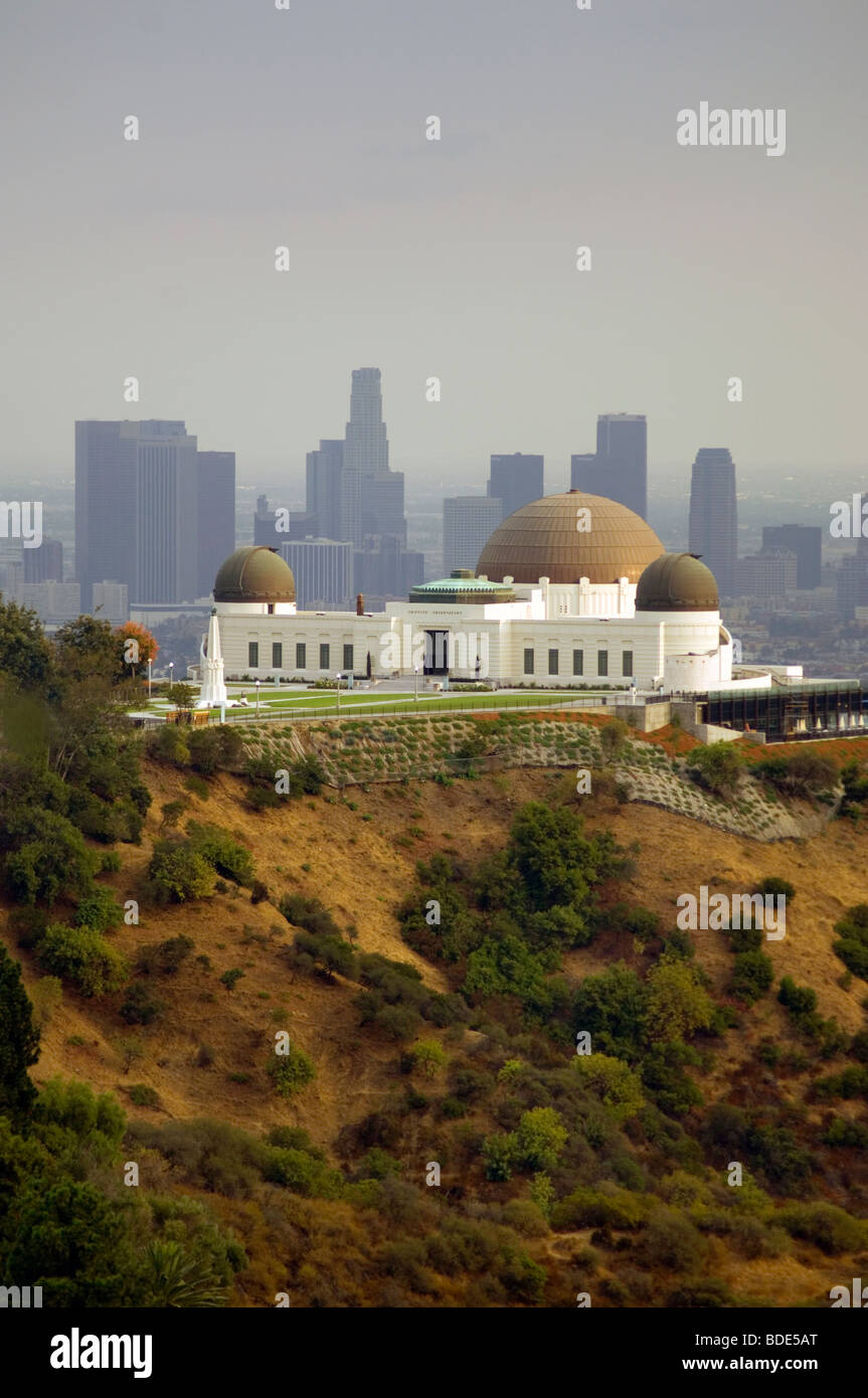 Griffith Park Observatory und Skyline Stockfoto