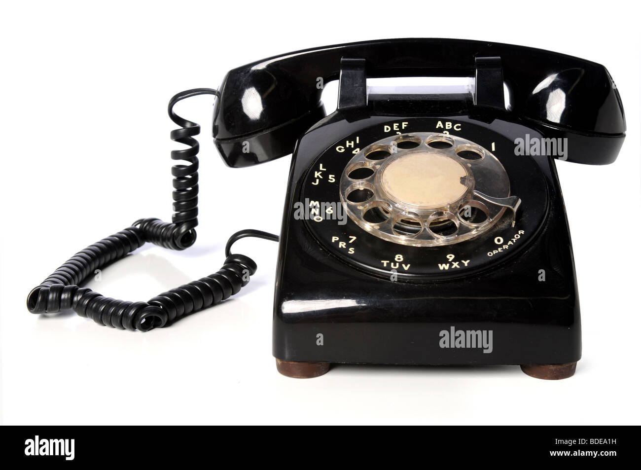 Vintage schwarze Telefon über einen weißen Hintergrund Stockfoto