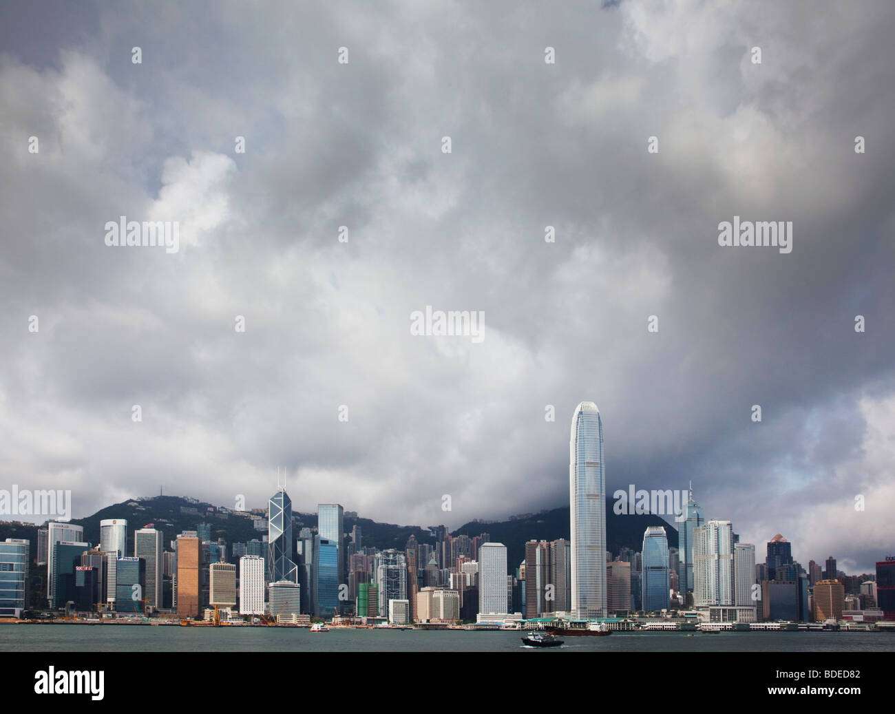 Grauer Himmel über Hong Kong, China. Stockfoto