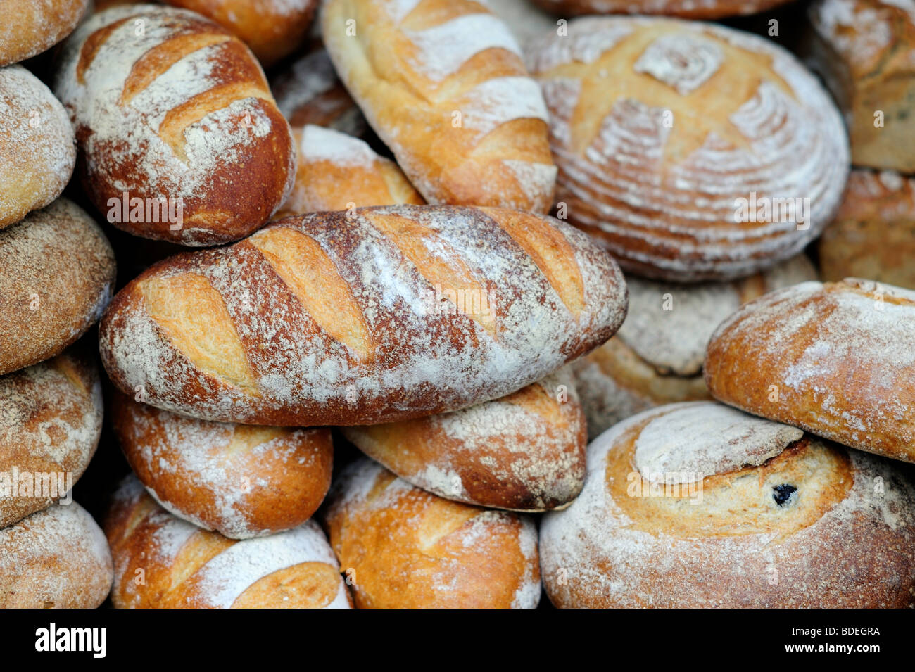 Schaufenster der rustikalen Handwerker Brot Stockfoto