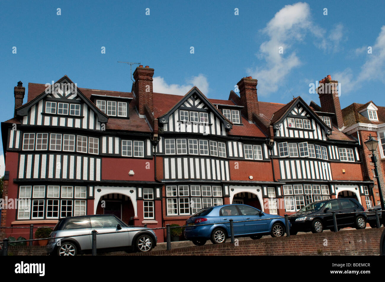 Häuserzeile in Arundel, West Sussex, Großbritannien Stockfoto