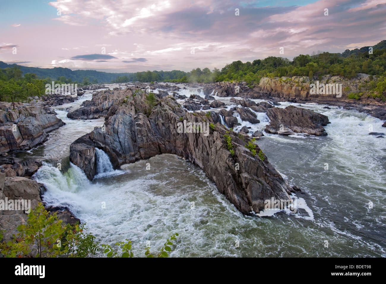 Die Great Falls des Potomac River. Sie sind die steilsten und spektakulärsten Falllinie Stromschnellen aller Flüsse in den USA Stockfoto