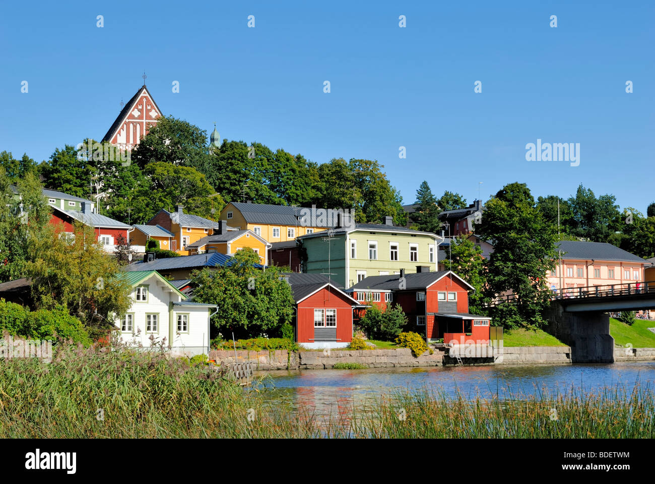 Eine schöne Aussicht auf die Kathedrale und die alte Stadt Porvoo, Finnland, Skandinavien, Europa. Stockfoto