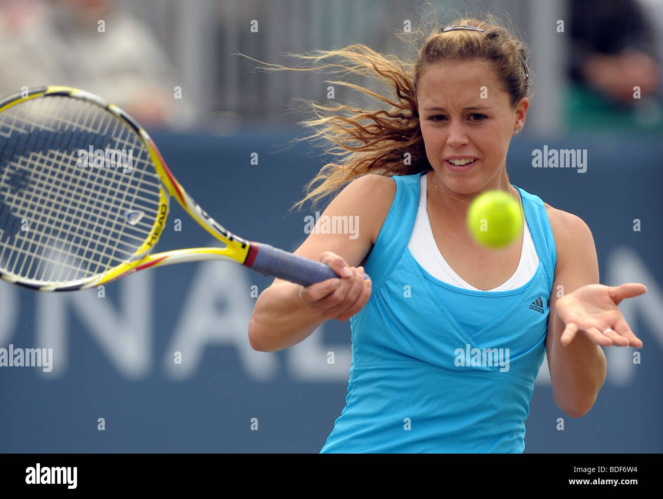 MICHELLE LARCHER DE BRITO IN AKTION BEIM INTERNATIONALEN TENNISTURNIER LIVERPOOL 2009 Stockfoto