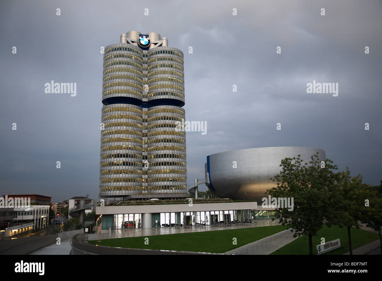 BMW-Museum und Sitz, München (Muenchen), Bayern, Deutschland, Europa Stockfoto