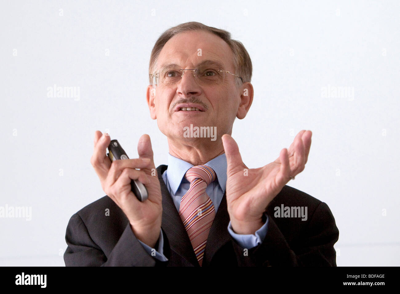 Günter von Au, Stuhl Executive von der Süd-Chemie AG, während der Pressekonferenz am Jahresabschluss am 02.04.2009 in Stockfoto