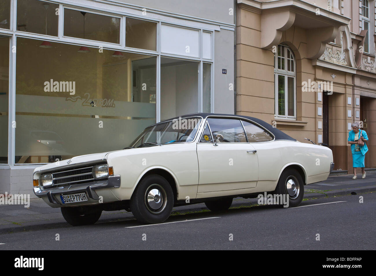 Opel Rekord 1900L Coupe aus den 1960er Jahren Stockfotografie Alamy