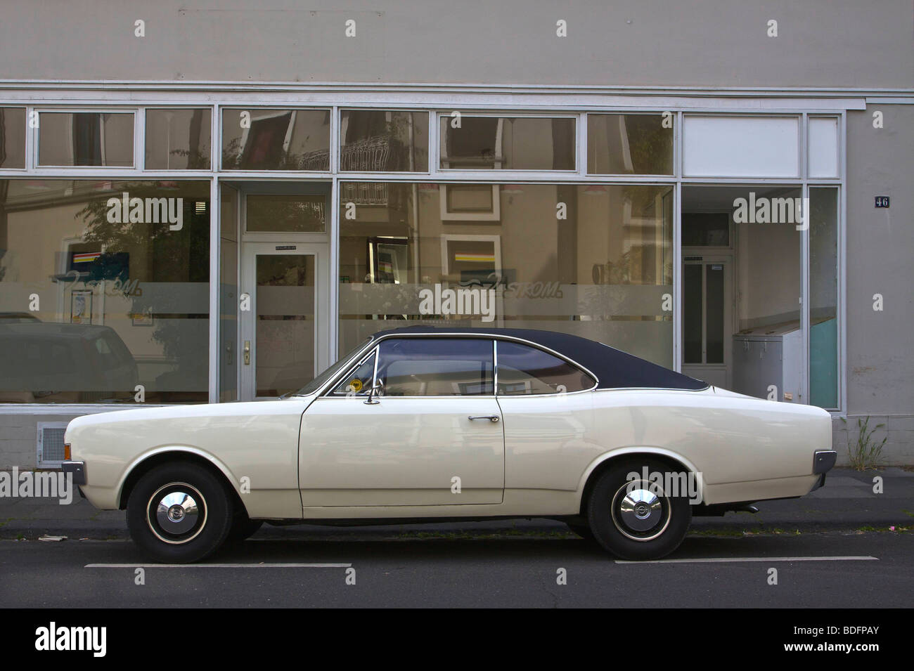 Opel Rekord 1900L Coupe aus den 1960er Jahren Stockfotografie Alamy