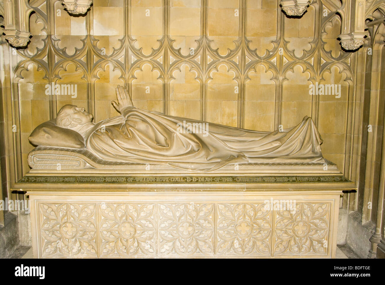Grab von William Rowe Lyall In der Kathedrale von Canterbury Kent England Stockfoto