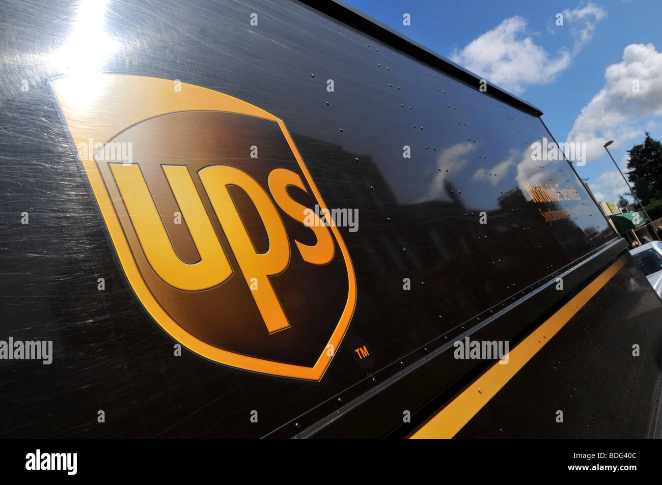 UPS-Logo auf LKW Stockfoto