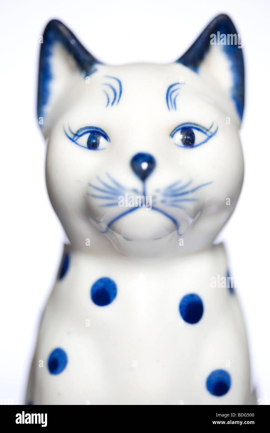 China Schmuck der weiße Katze mit blauen Flecken Stockfoto