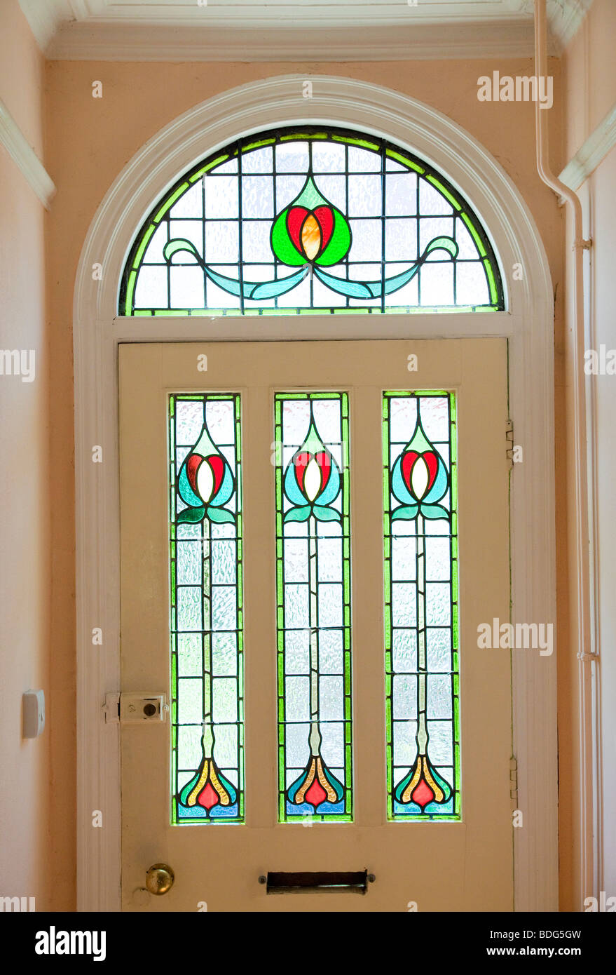 Viktorianischen Stil Haustür mit Glasmalerei Stockfoto