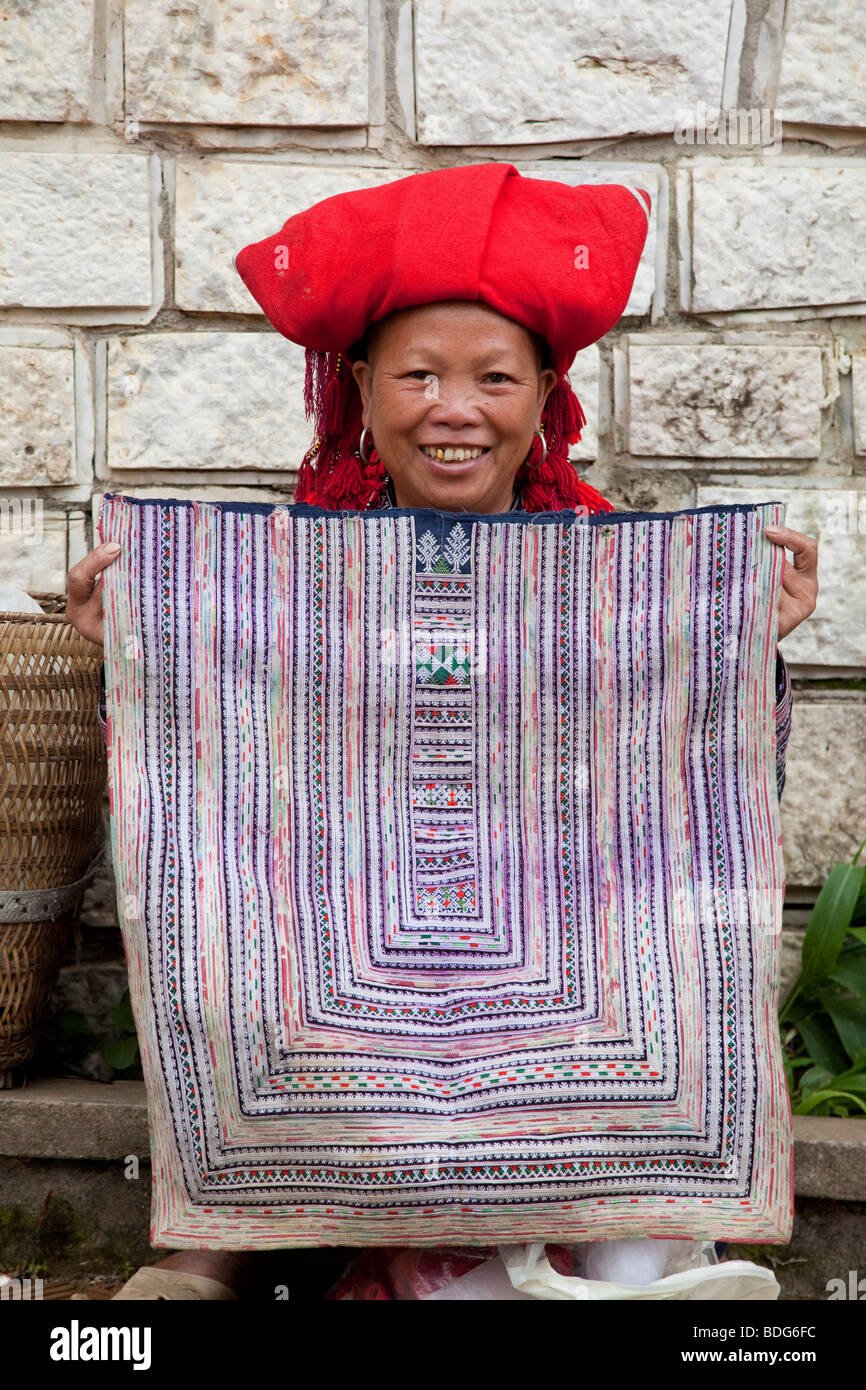 Black Hmong Frau in Sapa, Vietnam Stockfoto