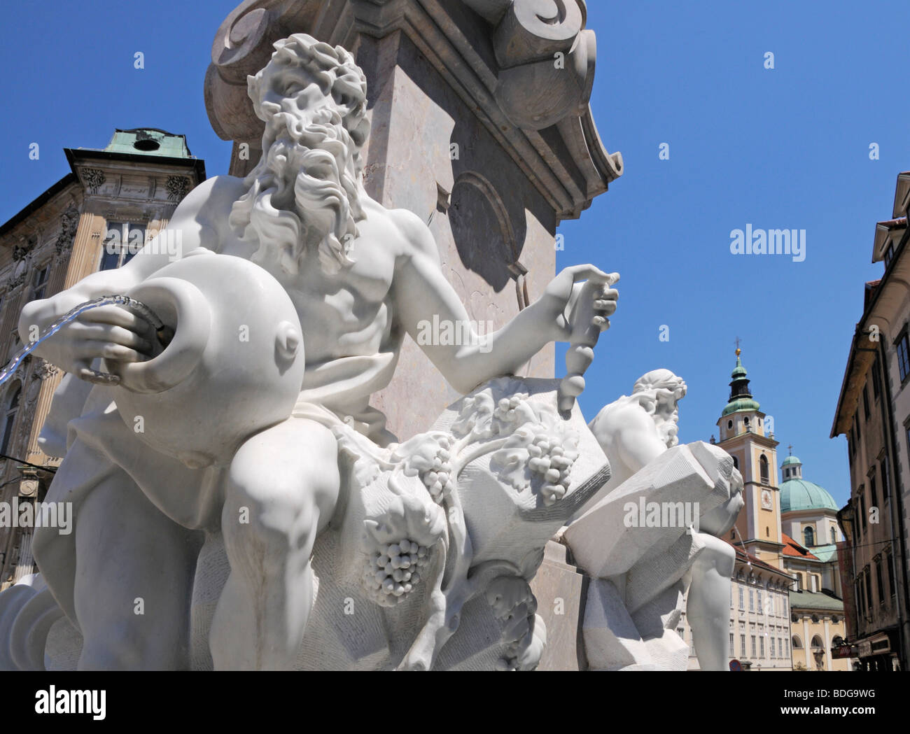 Ljubljana, Slowenien. Brunnen der drei Krainer Flüsse (Vodnjak Treh Kranjskih Rek) oder Robba Brunnen Stockfoto