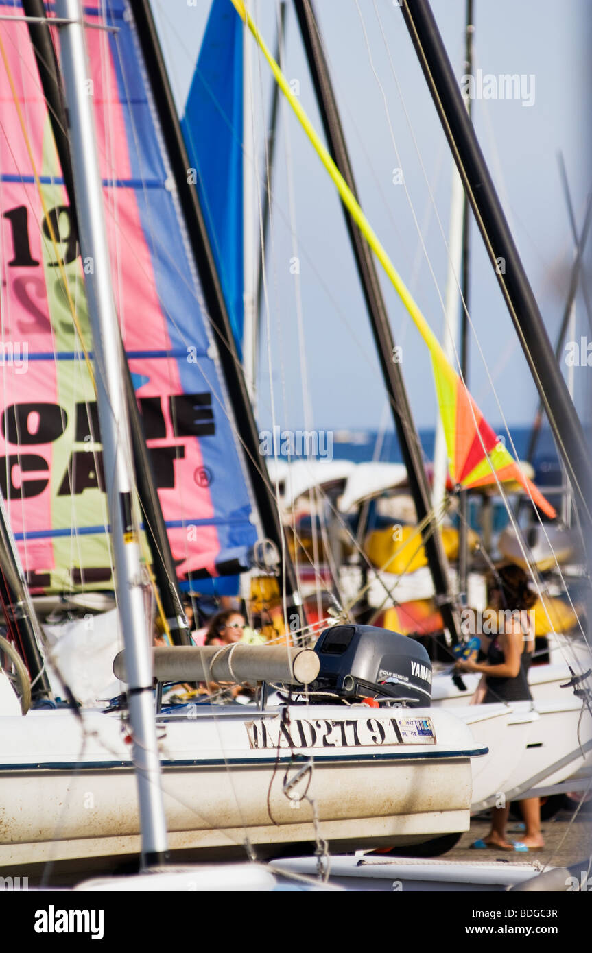 Blick auf bunten Segeln im Mittelmeer Segelclub in la Ciotat Stockfoto