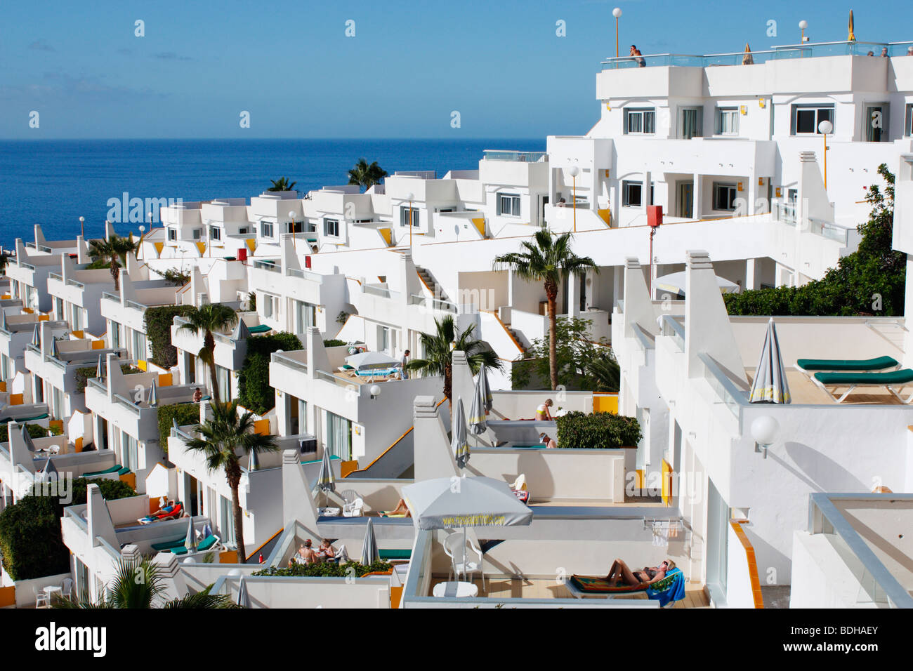 Ferienwohnungen in Puerto Rico auf Gran Canaria auf den Kanarischen Inseln  Stockfotografie - Alamy