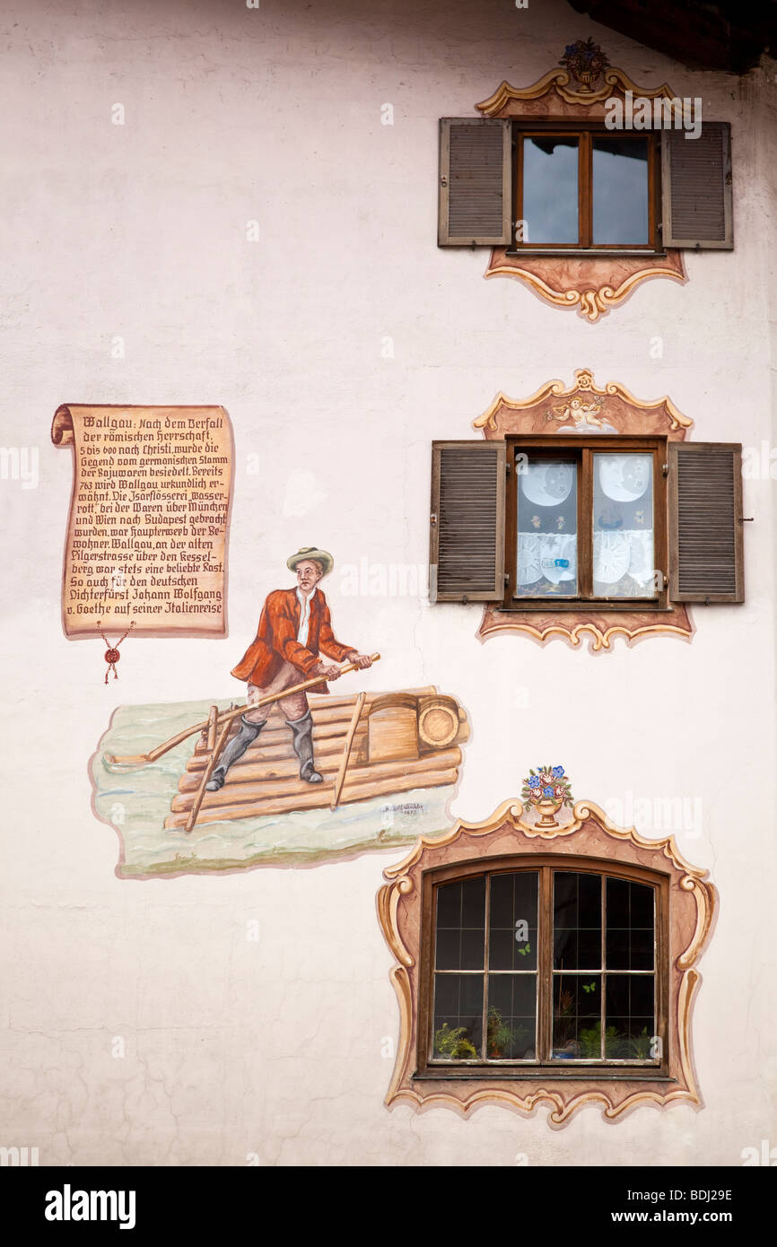 Dekorierte Haus und die Fenster in Wallgau, Bayerische Alpen, Deutschland, Europa Stockfoto