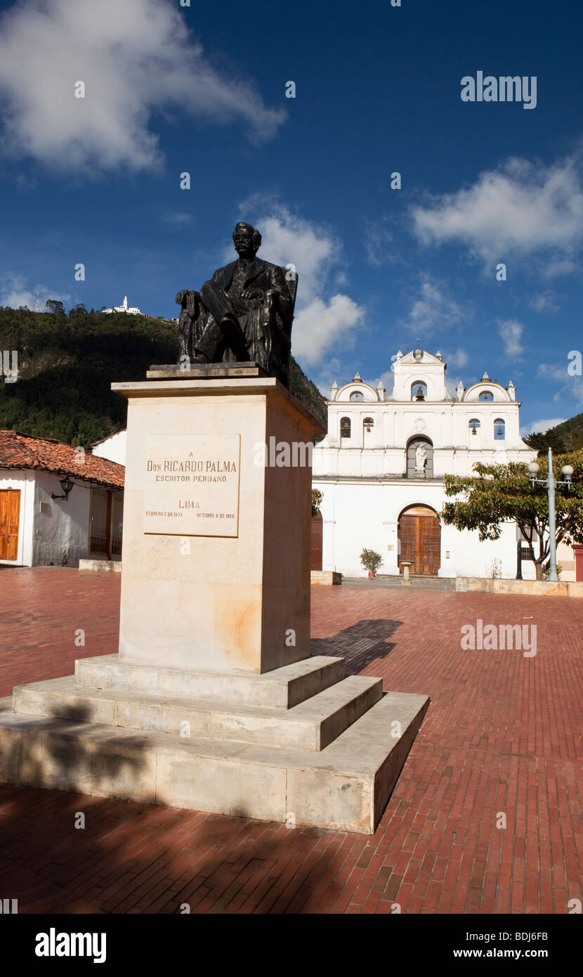 Iglesia de Las Aguas, Monserrate Heiligtum und Statue von Ricardo Palma, Bogota, Kolumbien Stockfoto